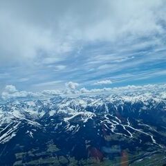 Flugwegposition um 11:44:13: Aufgenommen in der Nähe von Gemeinde Ramsau am Dachstein, 8972, Österreich in 2847 Meter